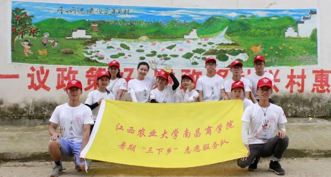 茅台集团2023利润总额1083.5亿；多家酒企发布2023业绩预告；宿迁白酒产值454亿丨中酒展日报